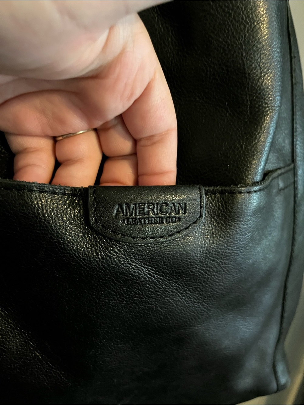 American Leather Co. Austin Triple Entry Bucket purse - Picture 2 of 9
